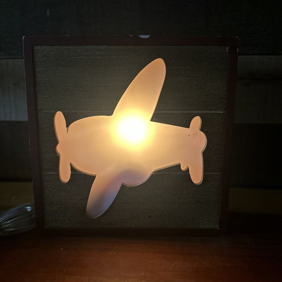 Mastercraft Wooden Box Cut Out Of Airplane Light - Picture 2 of 6